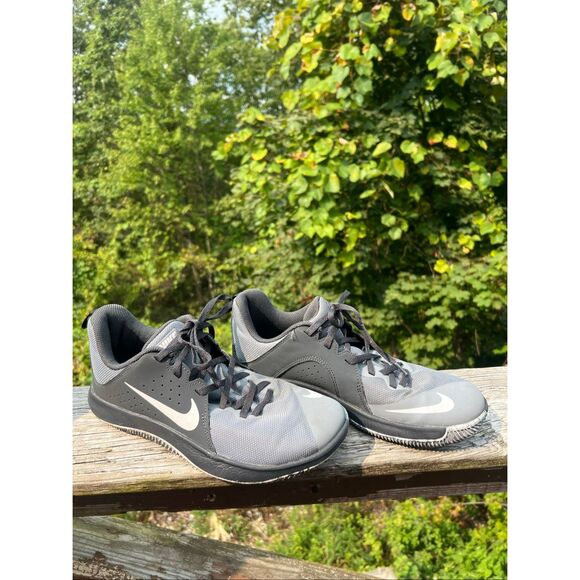 Nike Fly By Low Dark Grey Mens Sz 8 908973-003 - Picture 1 of 8